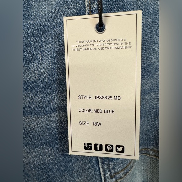 Judy Blue Men's Relaxed Light Blue Distressed Jeans - Style # 88825 - Picture 9 of 9